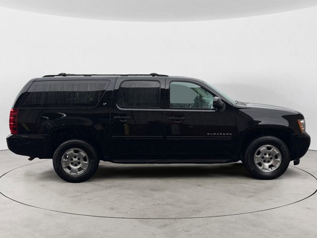 Used 2014 Chevrolet Suburban LT image 6