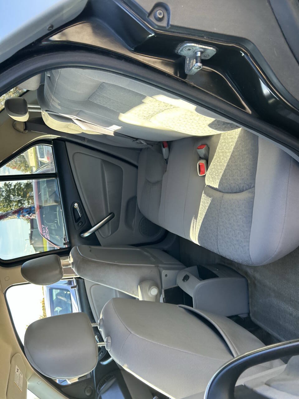 Used 2006 Saturn Vue 2WD image 9