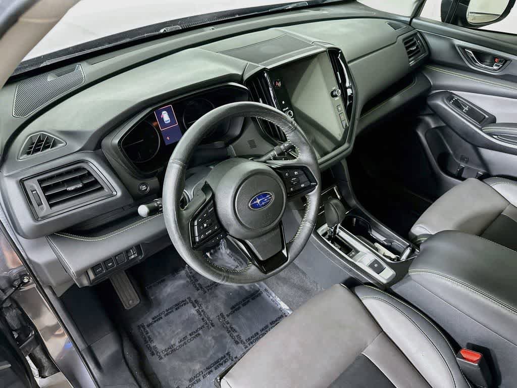Used 2024 Subaru Ascent Onyx Edition AWD/4WD image 2