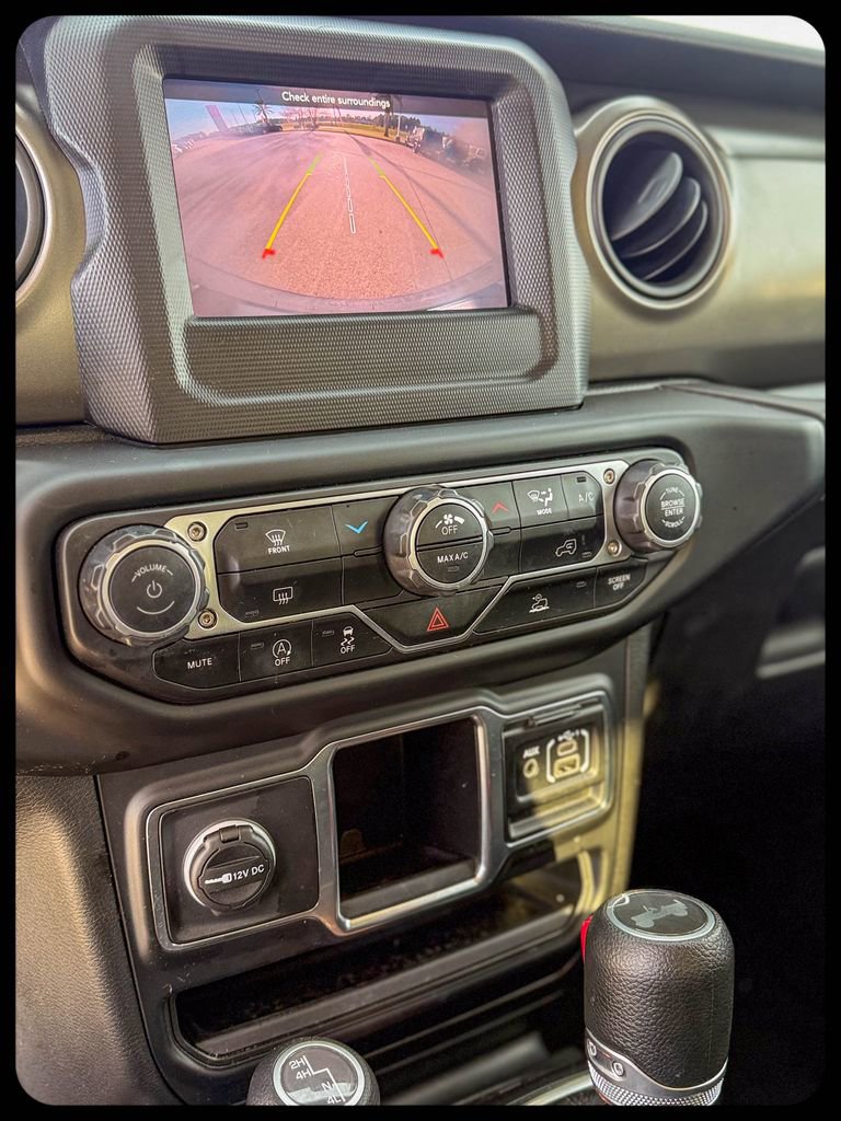 Used 2023 Jeep Wrangler Unlimited Sport AWD/4WD image 23