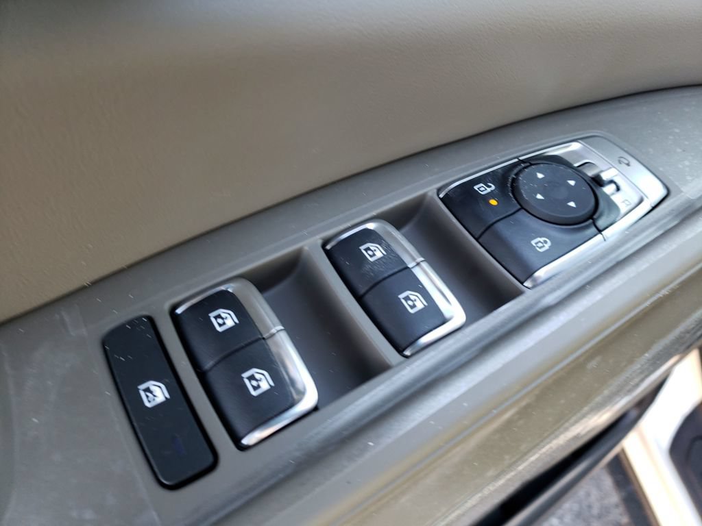 New 2026 Kia Carnival EX FWD image 18