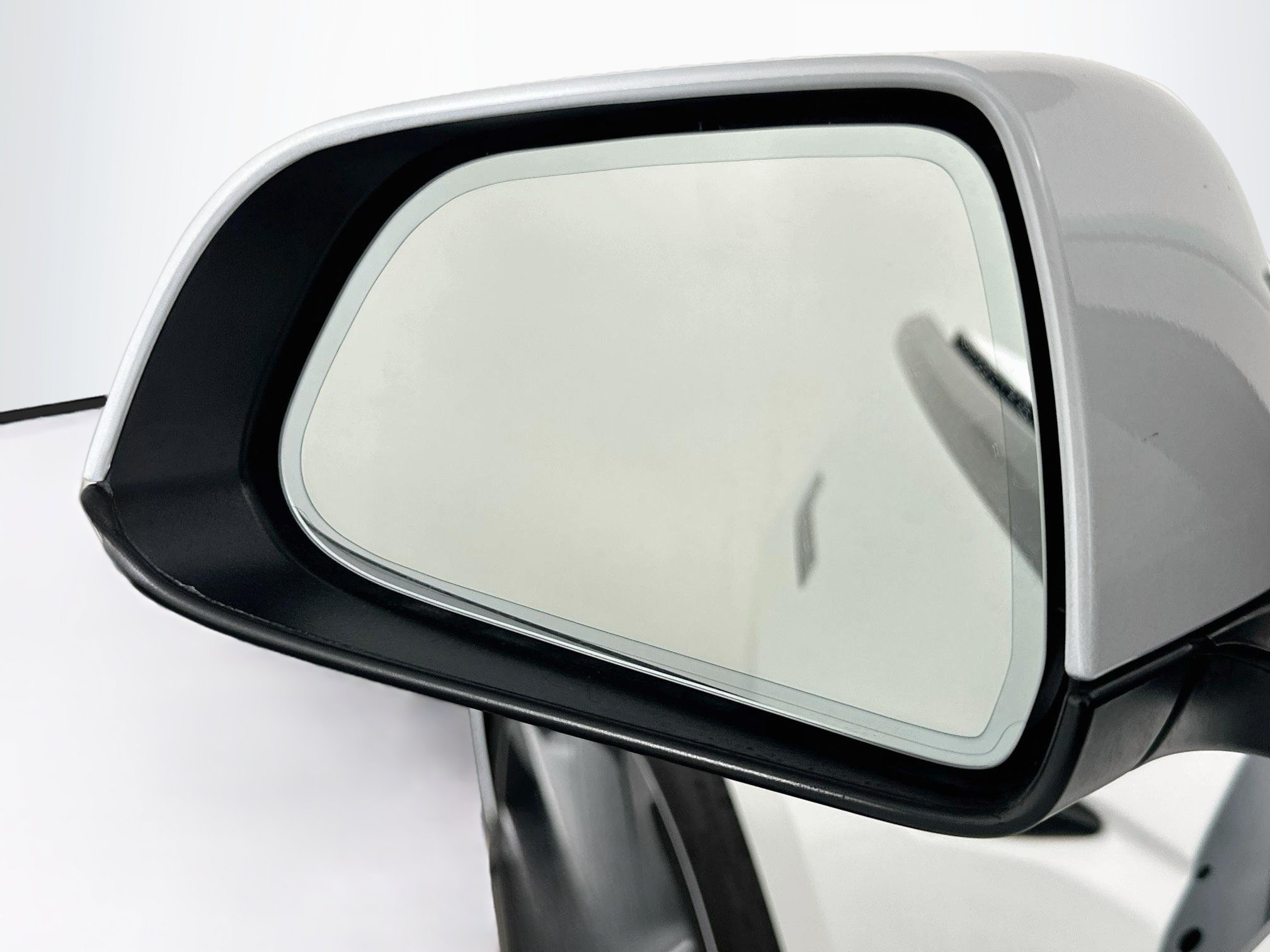 Used 2025 Tesla Model 3 Long Range RWD image 16