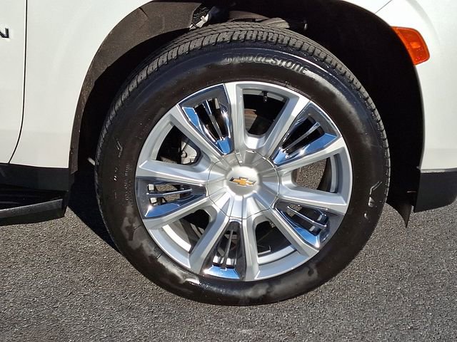 Used 2023 Chevrolet Suburban High Country image 8