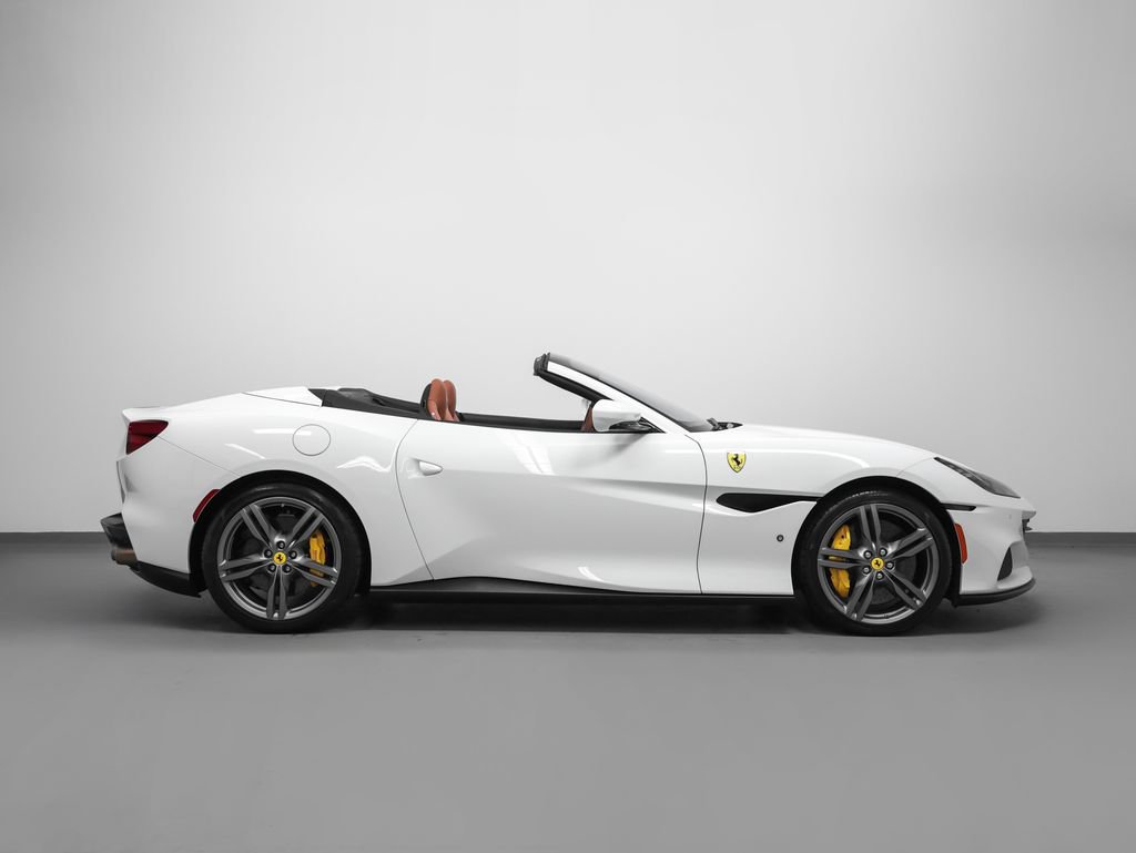 Certified 2022 Ferrari Portofino M RWD image 5
