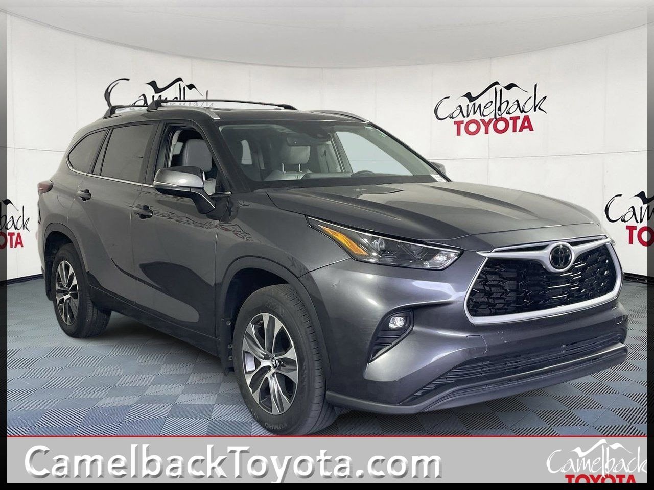 Used 2025 Toyota Highlander XLE
