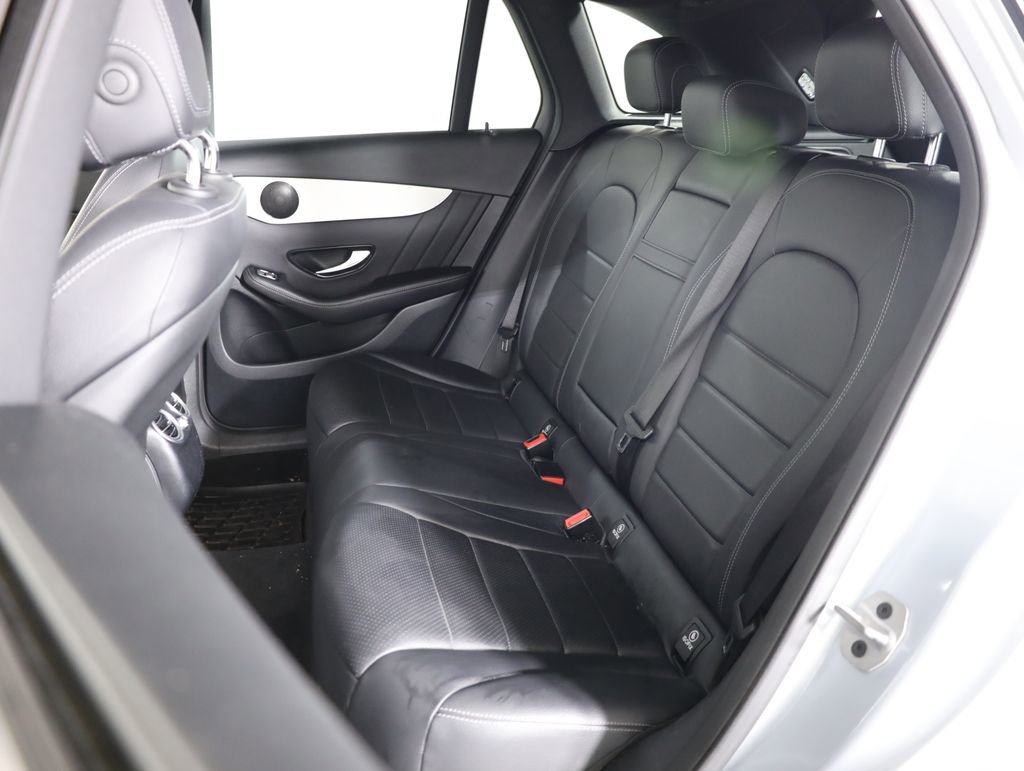 Used 2022 Mercedes-Benz GLC 300 4MATIC image 35