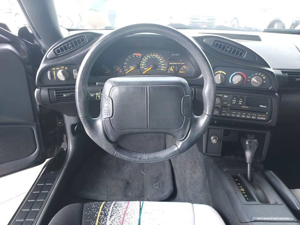 Used 1993 Chevrolet Camaro Z28 RWD image 16