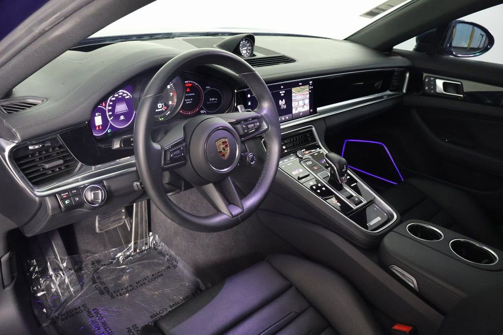 Used 2023 Porsche Panamera 4S image 7