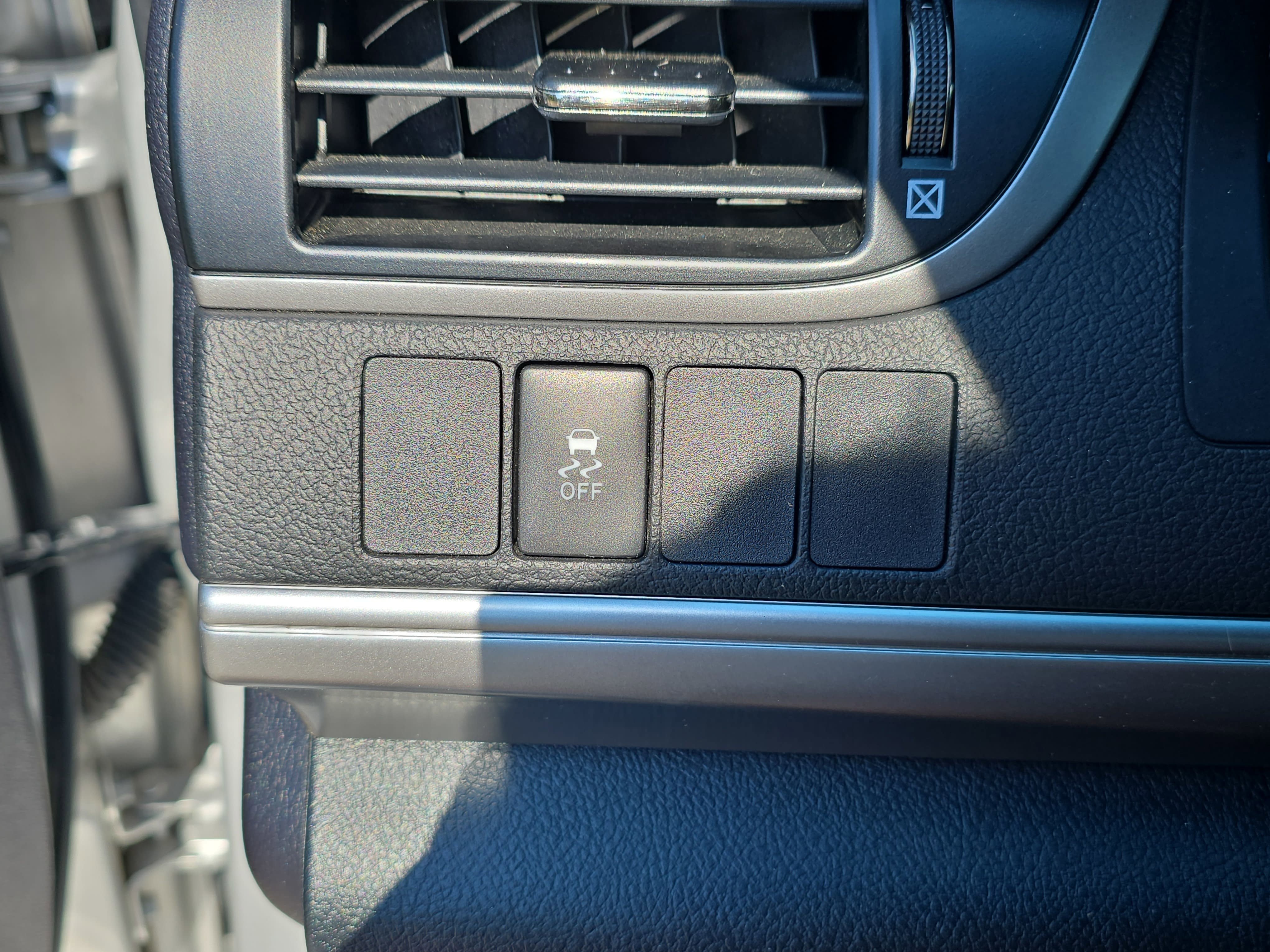 Used 2014 Toyota Camry SE FWD image 27
