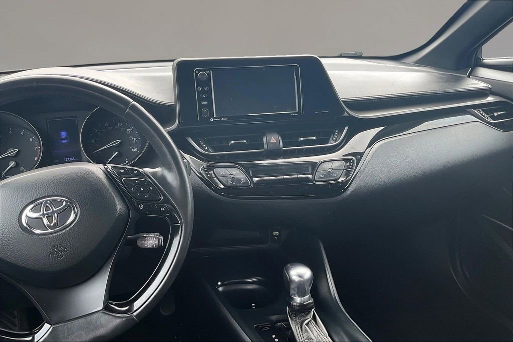 Used 2018 Toyota C-HR XLE FWD image 9
