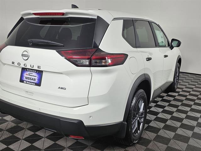 New 2026 Nissan Rogue S image 4