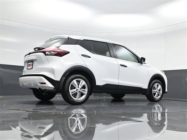 Used 2025 Nissan Kicks Play S image 35