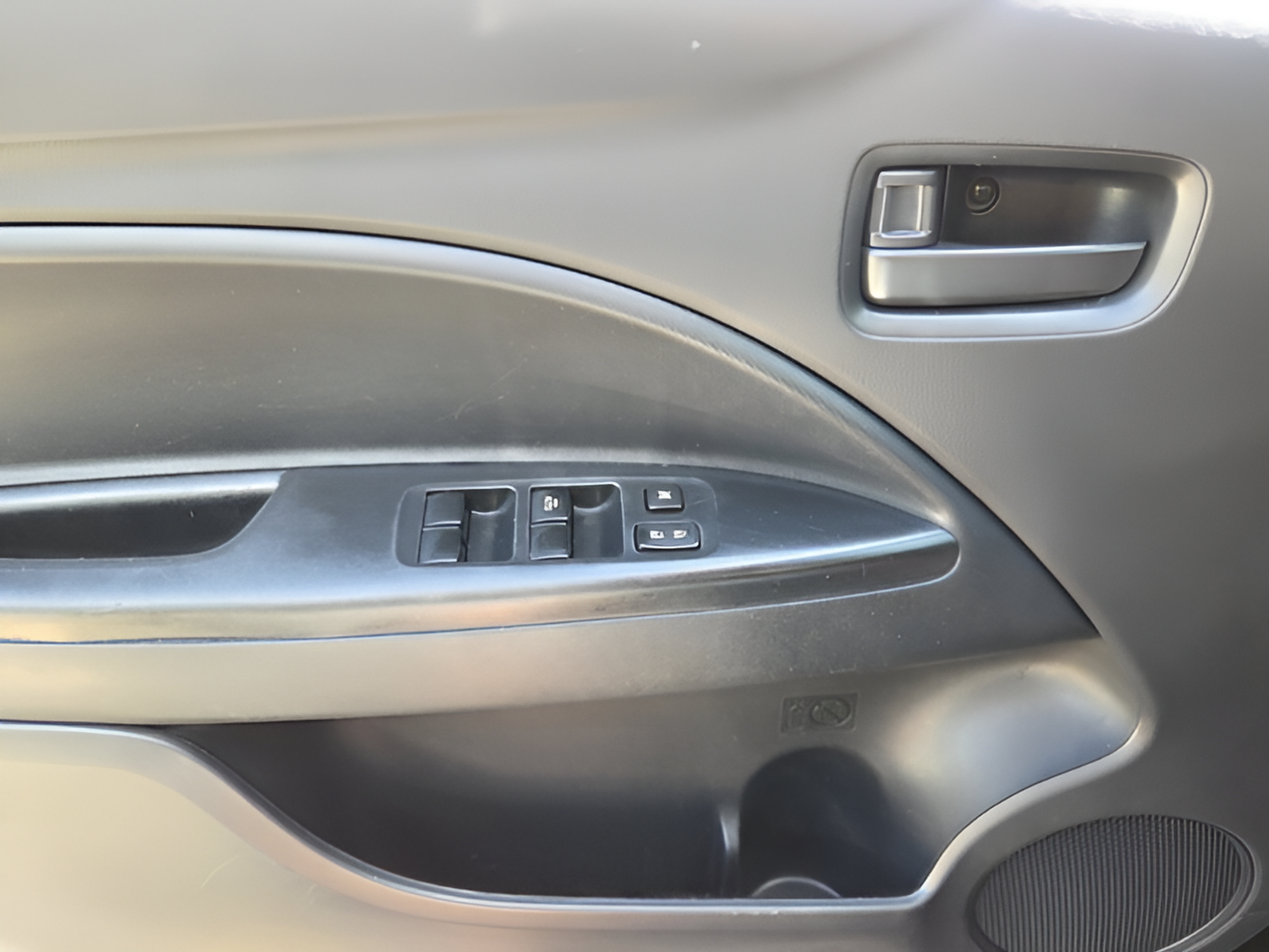 Used 2024 Mitsubishi Mirage ES FWD image 26