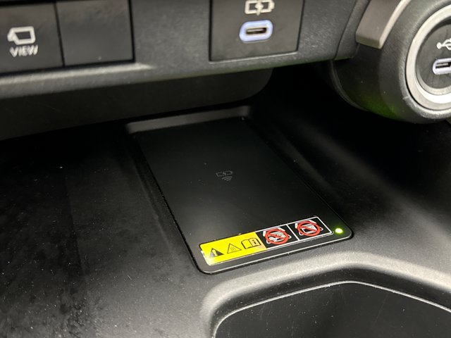 Used 2024 Toyota Grand Highlander AWD image 16