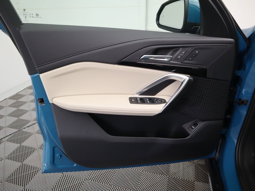 Used 2025 BMW X1 xDrive28i w/ Convenience Package image 26