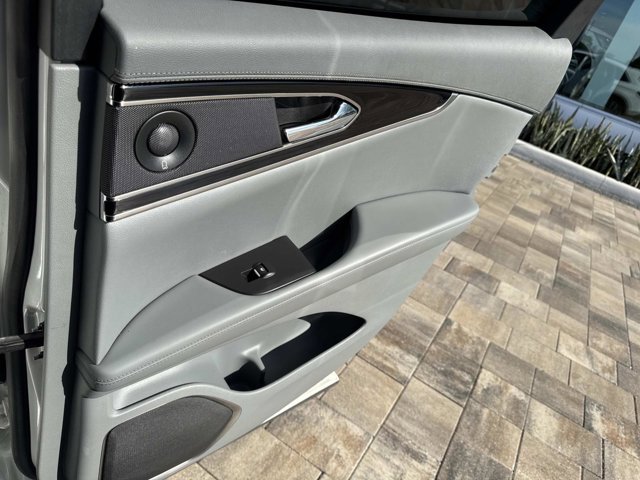 Certified 2021 Lincoln Nautilus Reserve w/ Equipment Group 201A image 24