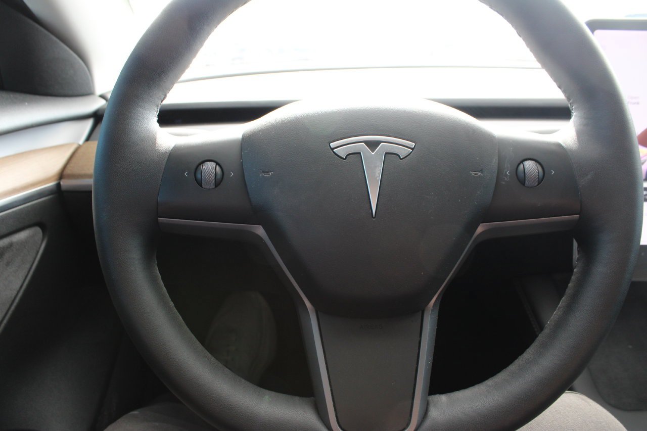 Used 2022 Tesla Model 3 Long Range AWD/4WD image 11