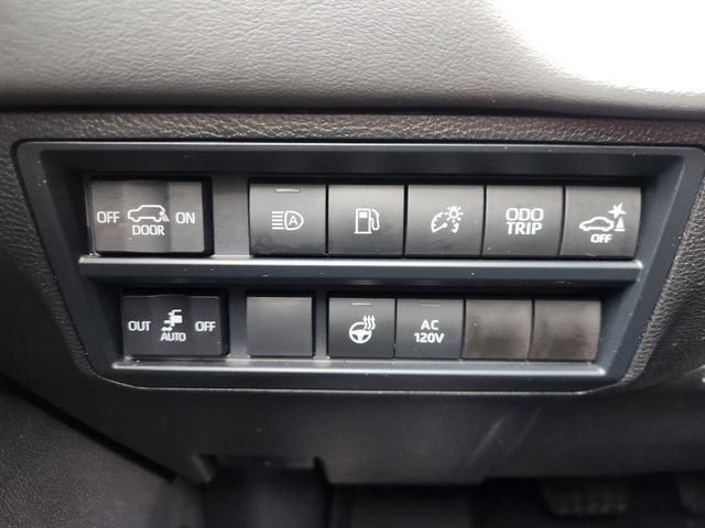 Used 2026 Toyota Sequoia Capstone AWD/4WD image 21