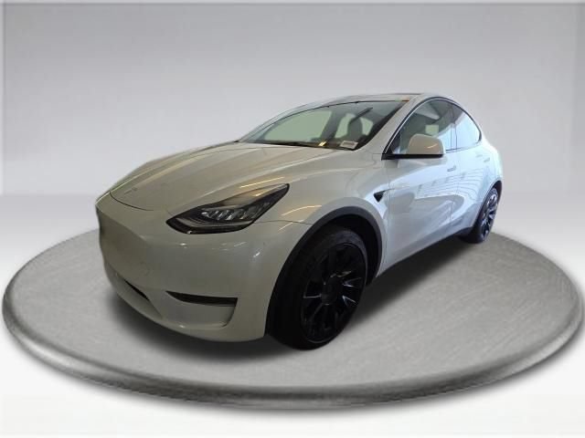 Used 2023 Tesla Model Y Long Range AWD/4WD image 12