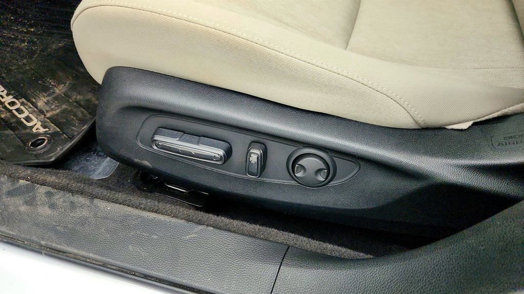 Used 2023 Honda Accord EX image 12