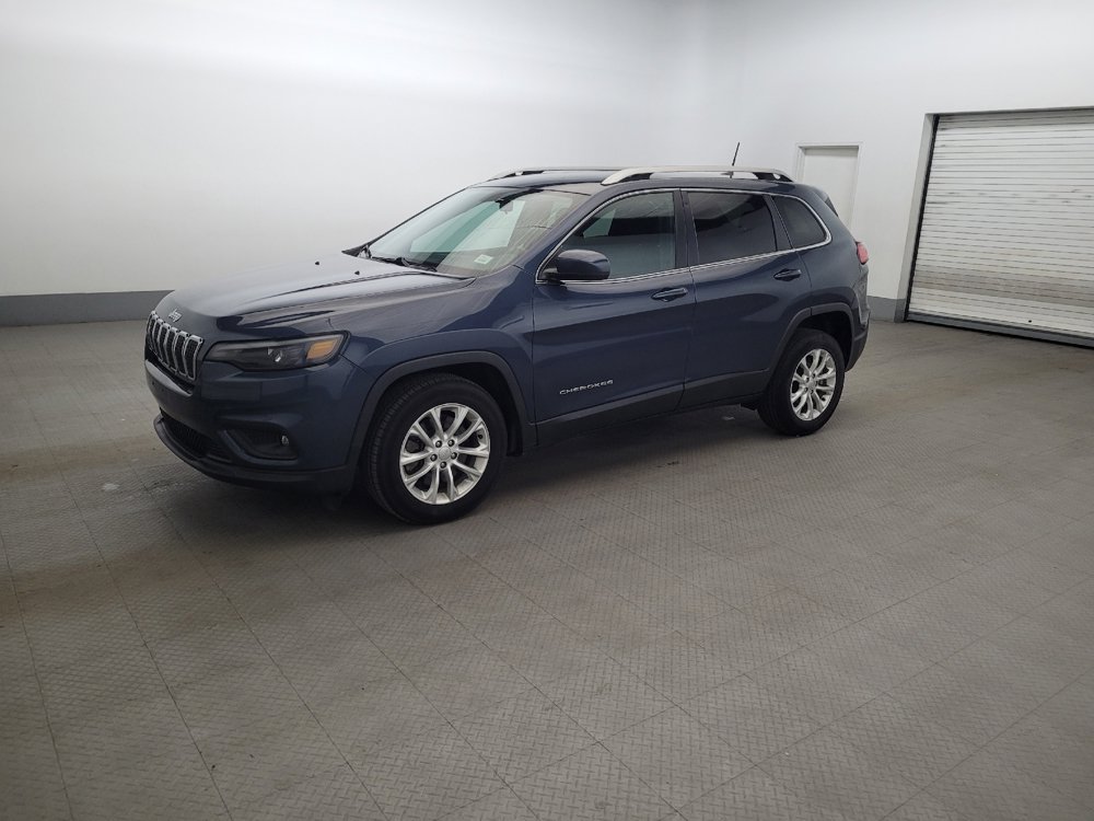 Used 2019 Jeep Cherokee Latitude w/ Popular Appearance Group FWD image 2