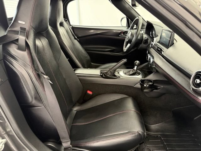 Used 2018 MAZDA MX-5 Miata Grand Touring RWD image 17
