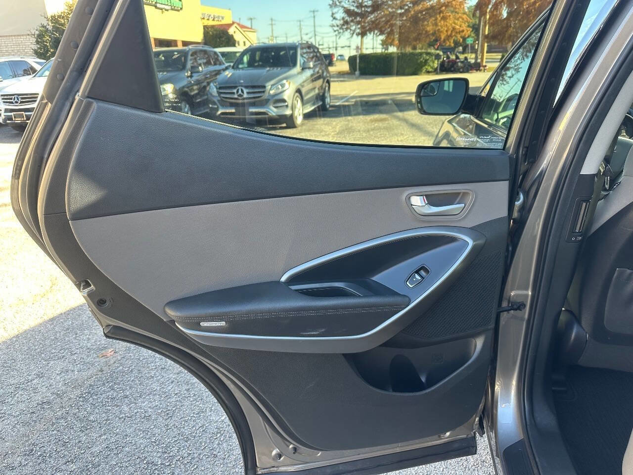 Used 2017 Hyundai Santa Fe Sport image 11