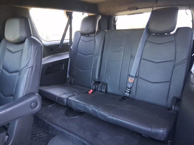 Used 2020 Cadillac Escalade ESV Platinum image 24