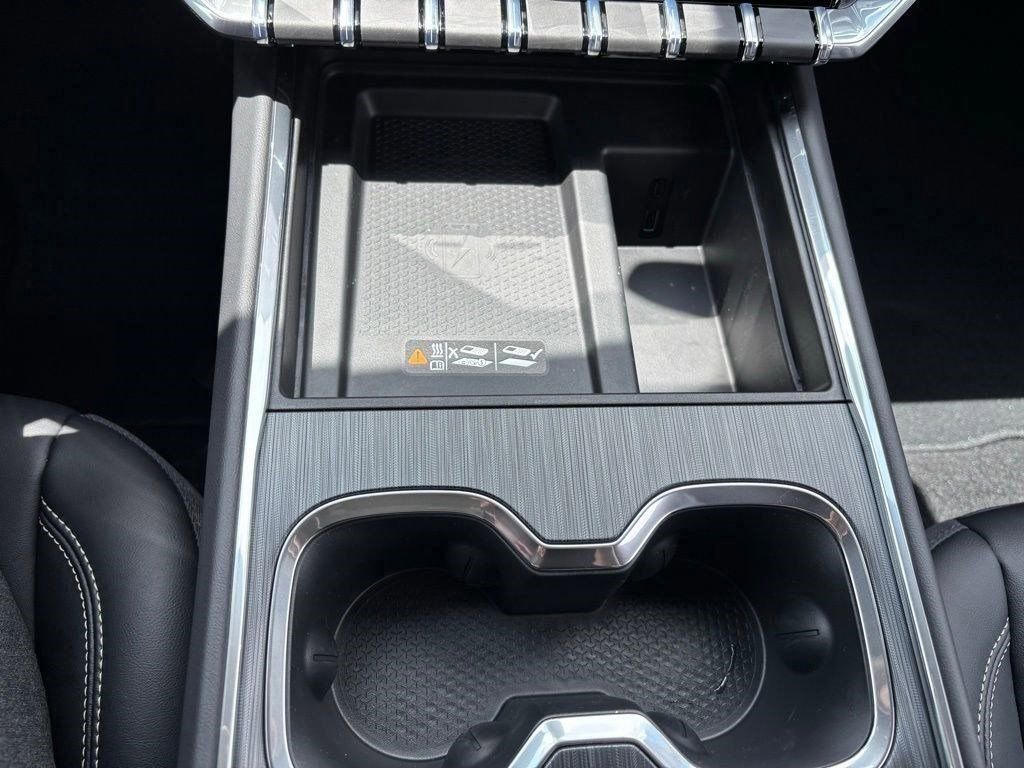 New 2025 GMC Acadia Elevation w/ Elevation Premium Package image 30