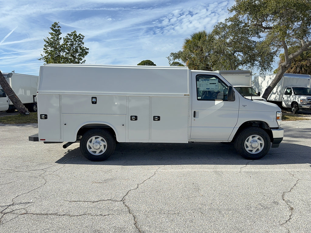New 2026 Ford E-350 and Econoline 350 Super Duty w/ Power Equipment Group RWD image 5
