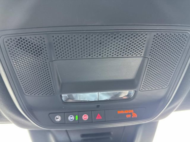 Used 2025 Chevrolet Equinox EV LT image 17