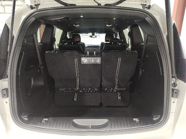 Used 2020 Chrysler Pacifica Touring-L Plus FWD image 14
