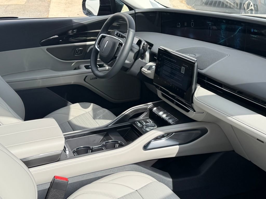 New 2026 Lincoln Nautilus Reserve w/ Jet Appearance Package AWD/4WD image 7