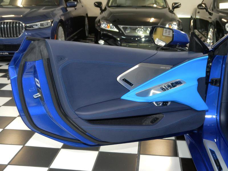 Used 2021 Chevrolet Corvette Stingray Premium Conv w/ Z51 Performance Package RWD image 15