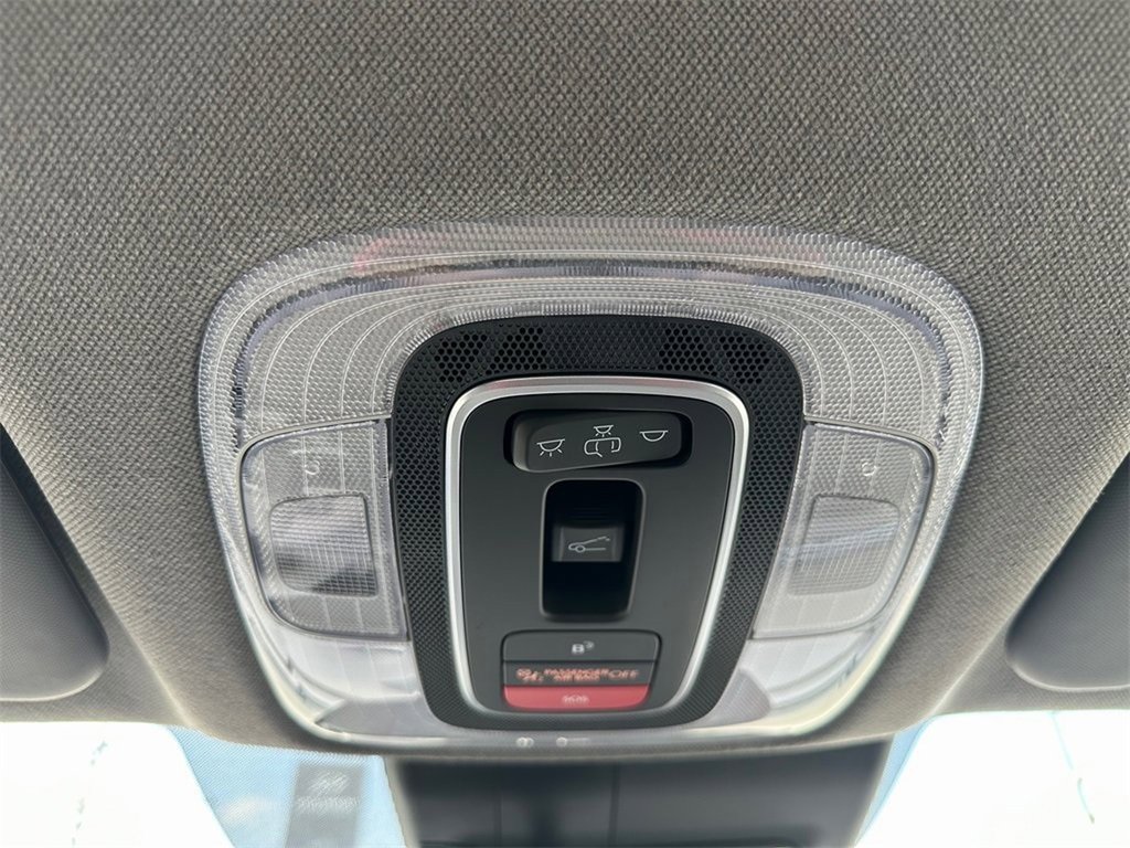 Used 2024 Hyundai Elantra SEL w/ Convenience Package image 21