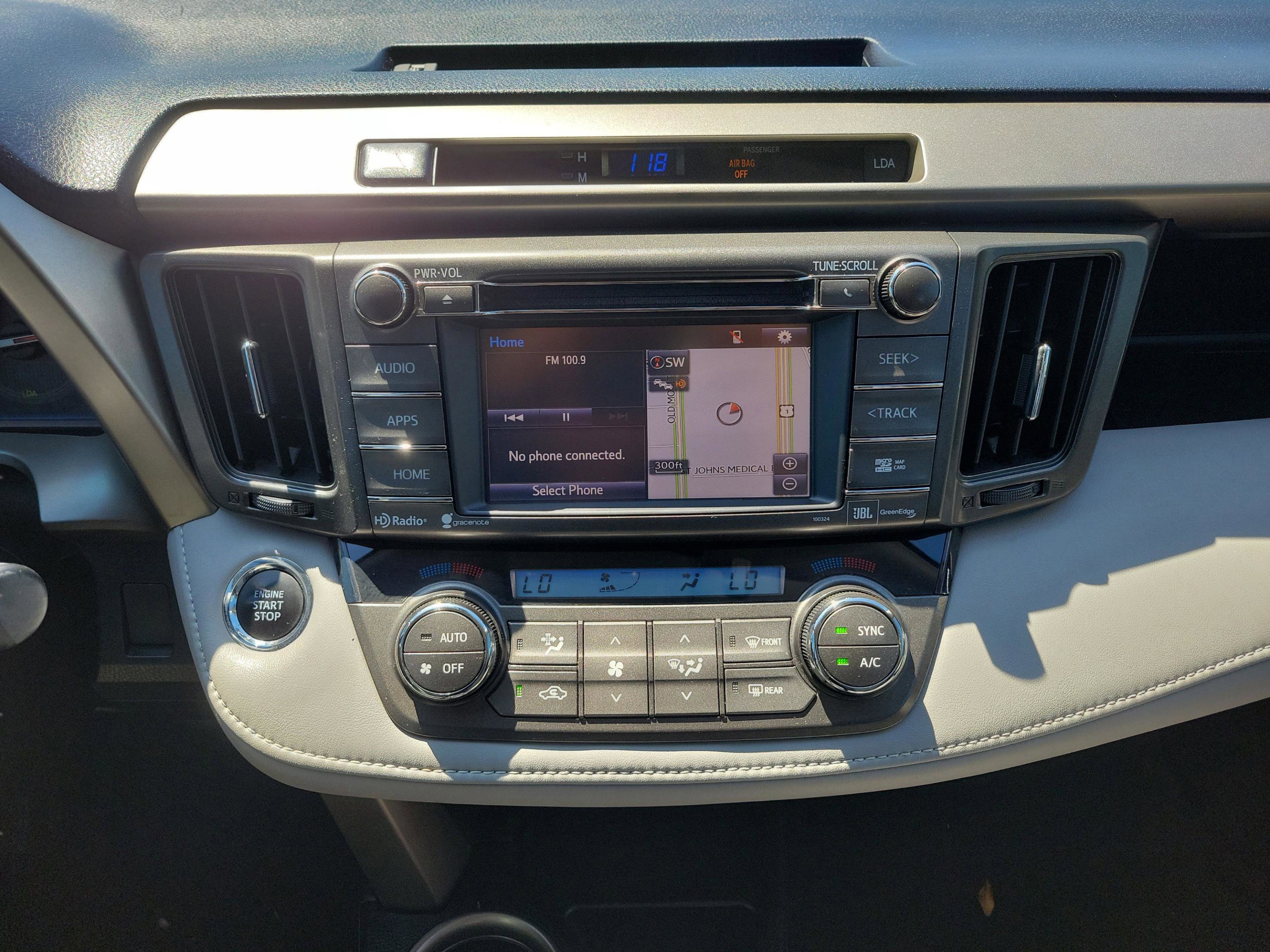 Used 2015 Toyota RAV4 Limited w/ Technology Package image 14