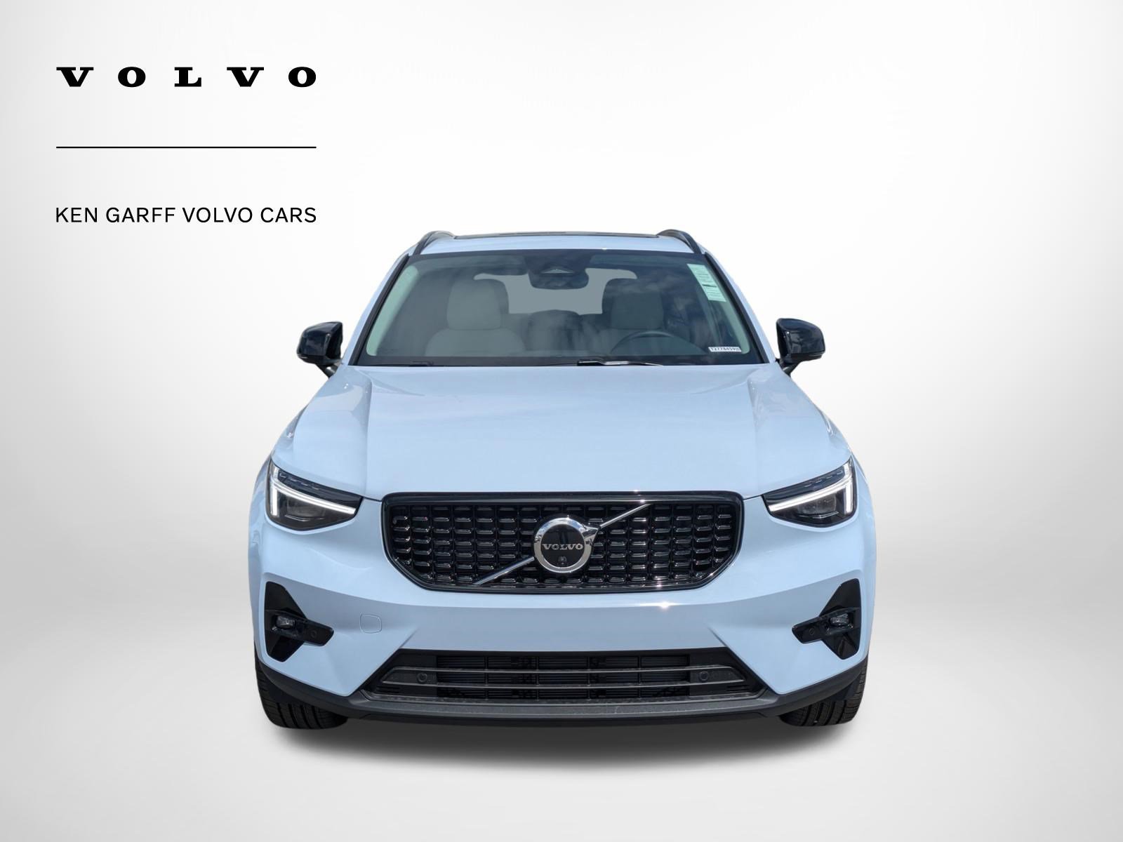 New 2026 Volvo XC40 B5 Plus w/ Protection Package Premier image 9