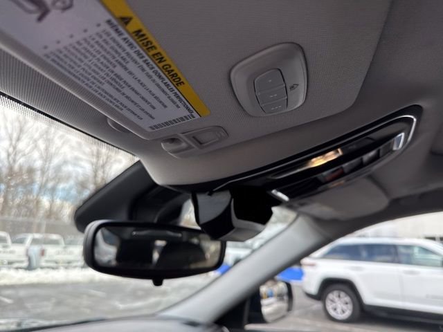 Used 2022 Jeep Grand Cherokee Limited image 38