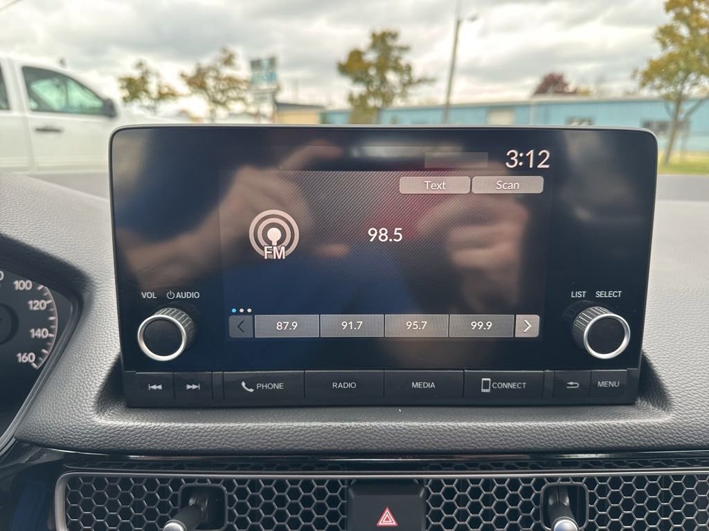 Certified 2022 Honda Civic EX image 34