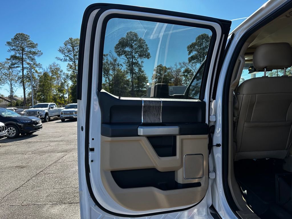 Used 2017 Ford F250 Lariat w/ Lariat Ultimate Package image 30