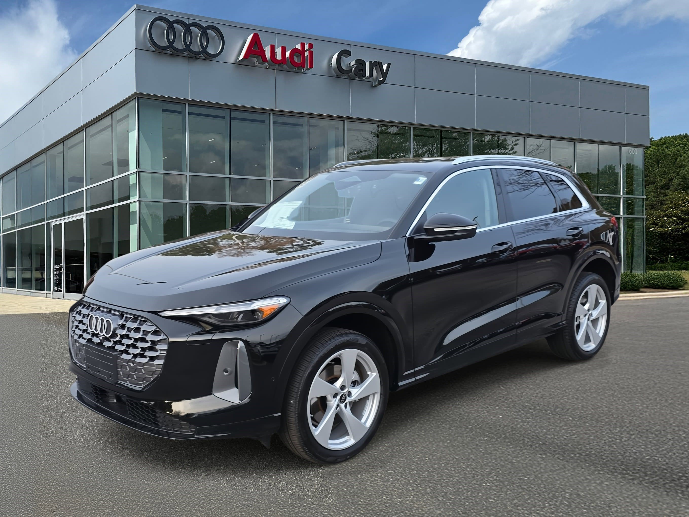 New 2025 Audi Q5 Premium Plus