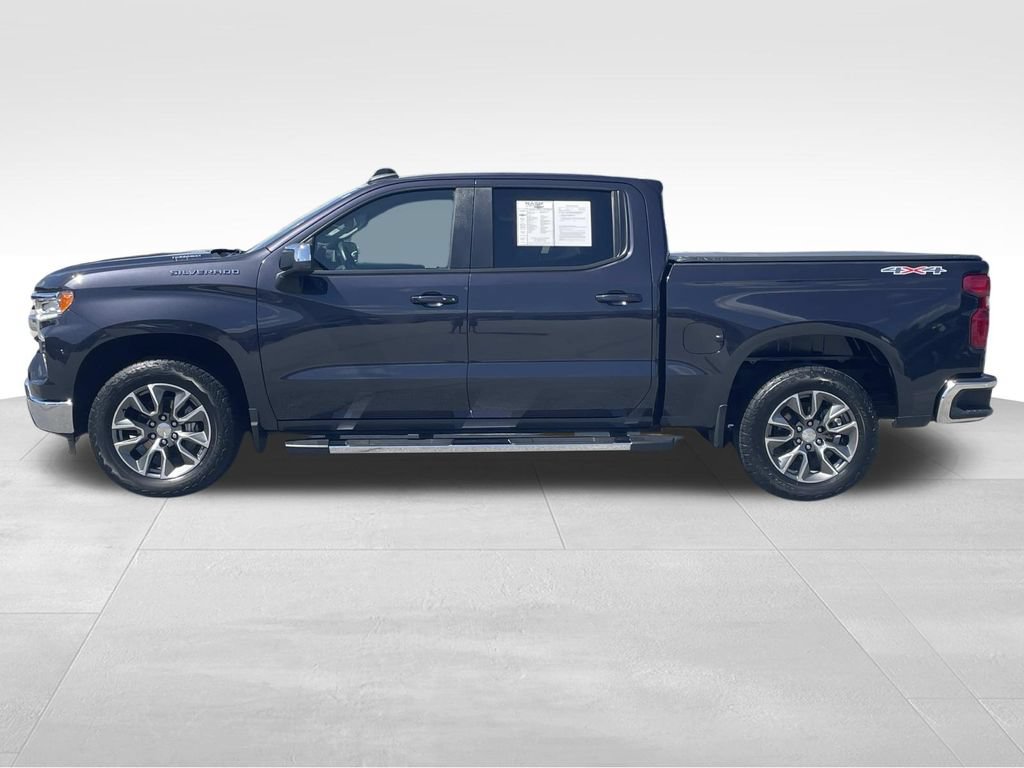 Used 2024 Chevrolet Silverado 1500 LT AWD/4WD image 7