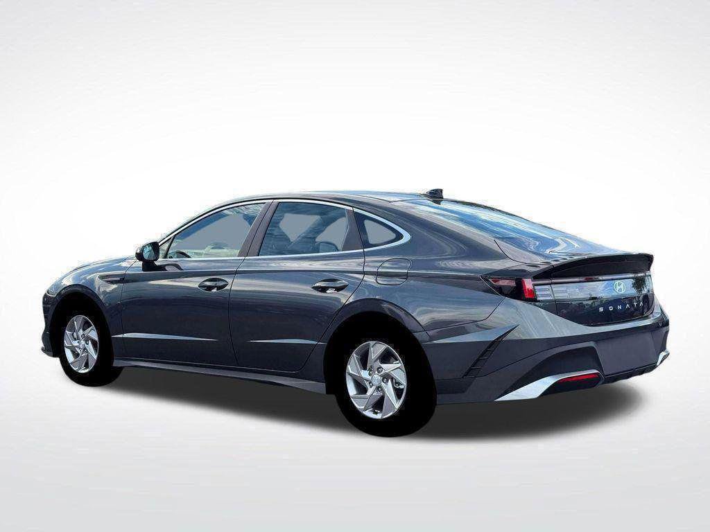 New 2026 Hyundai Sonata SE FWD image 4