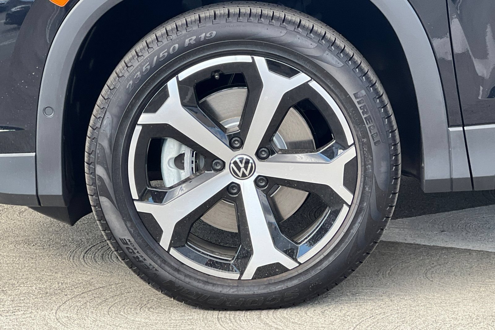 New 2026 Volkswagen Tiguan SE AWD/4WD image 25