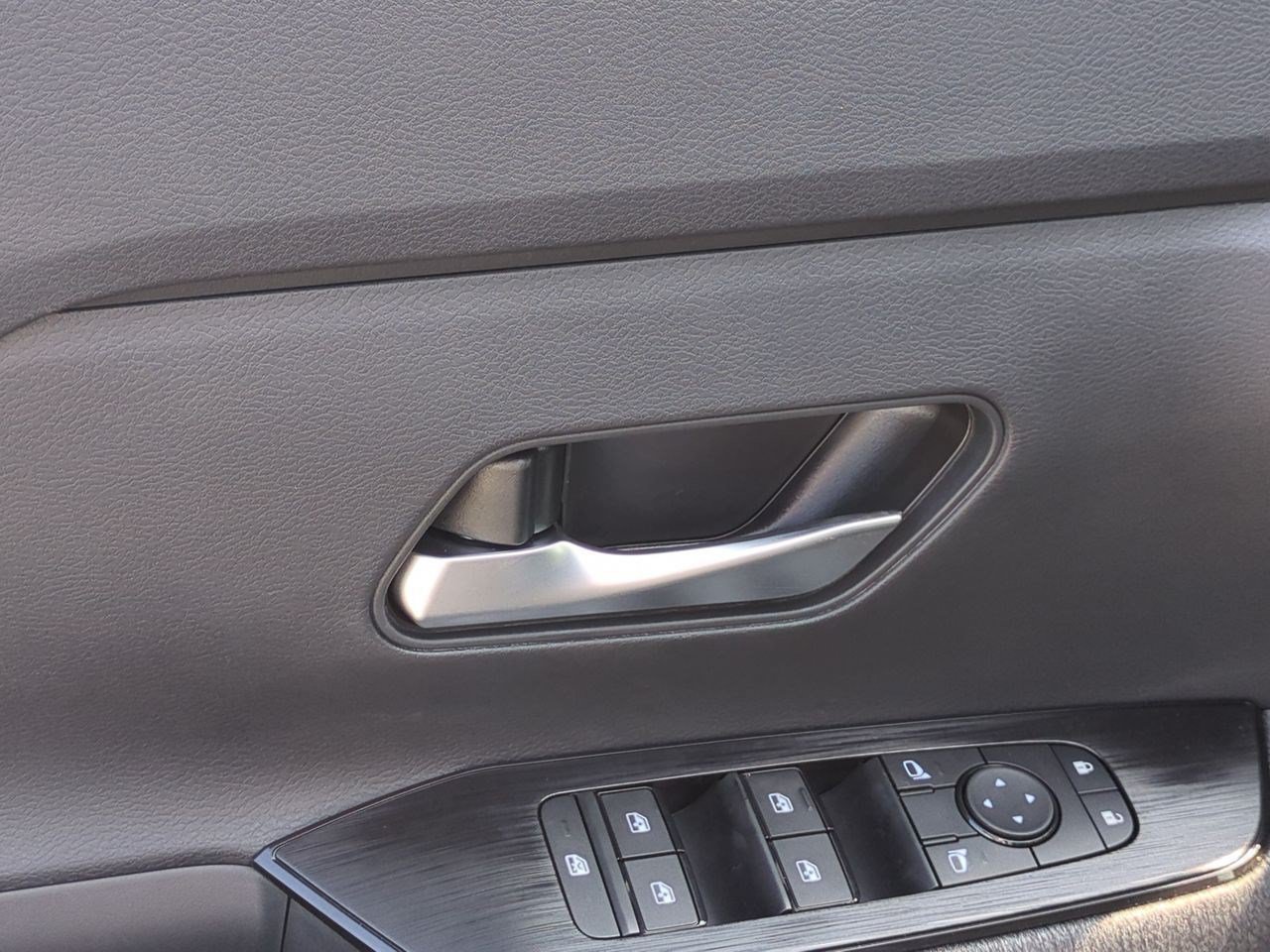 New 2026 Nissan Kicks SV FWD image 13