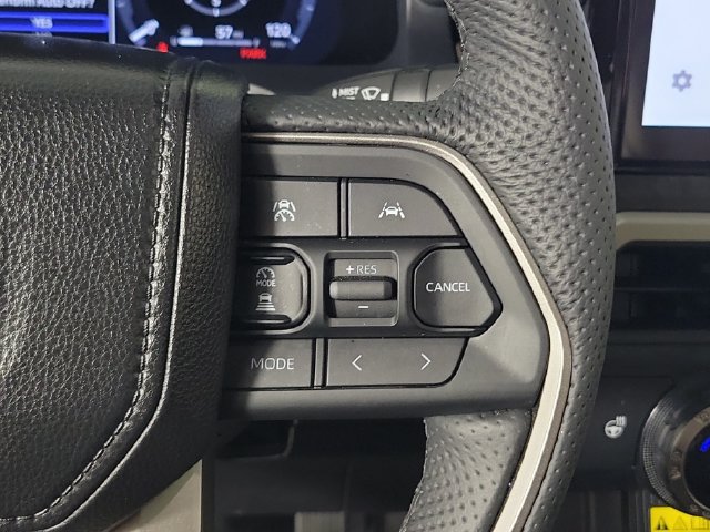 Used 2025 Toyota Tacoma Limited AWD/4WD image 26