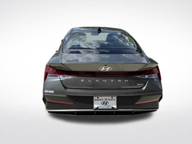 New 2026 Hyundai Elantra Hybrid FWD image 4