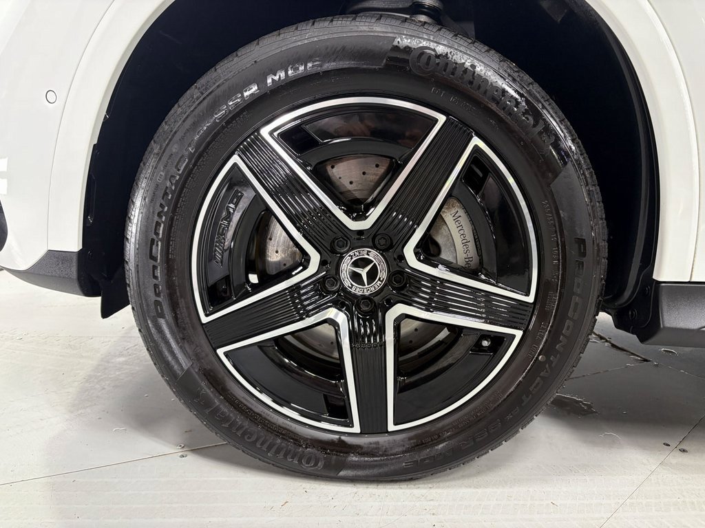 Used 2025 Mercedes-Benz GLC 350e 4MATIC w/ AMG Line image 33