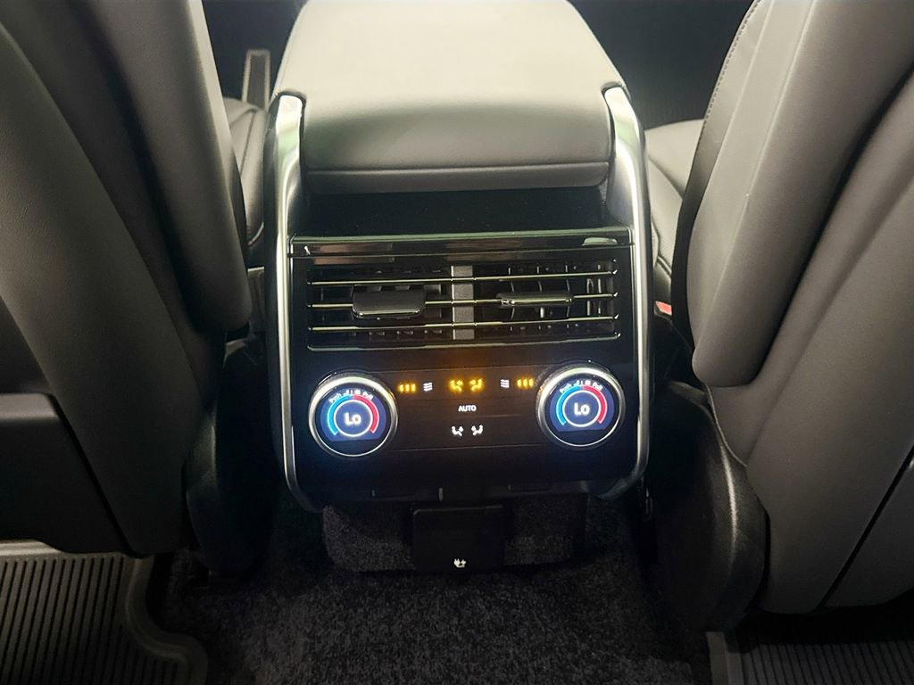 New 2026 Land Rover Range Rover SE image 25