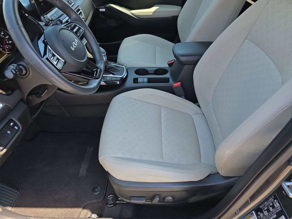 Used 2023 Kia Seltos SX image 22